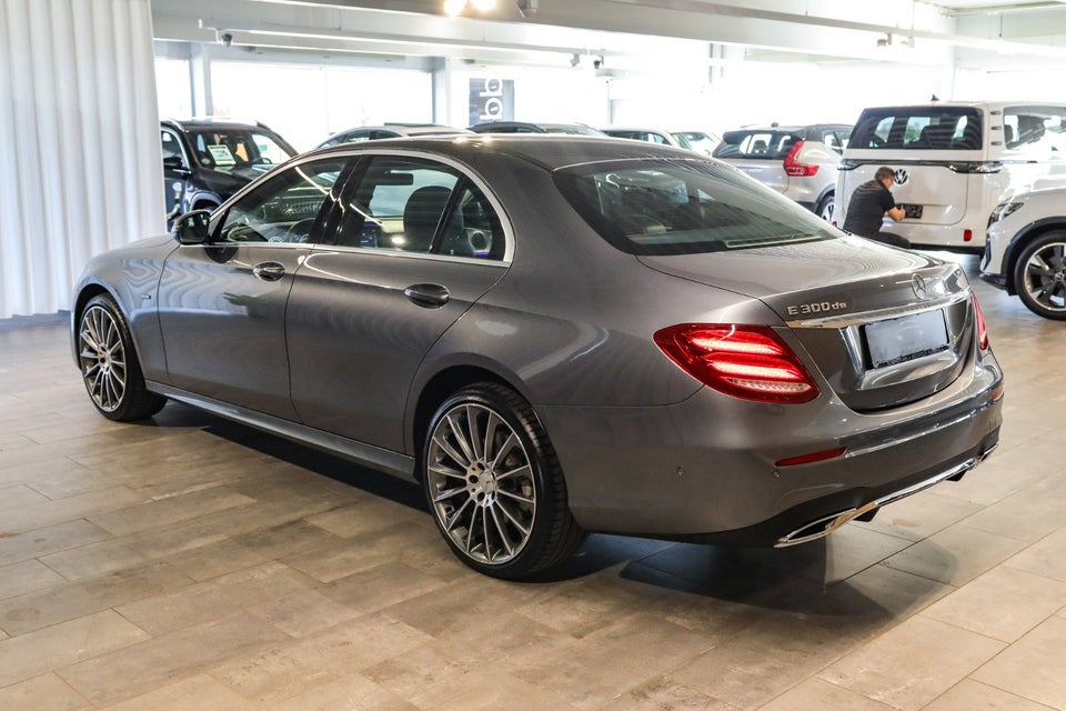 Mercedes E300 de 2,0 AMG Line aut. 4d