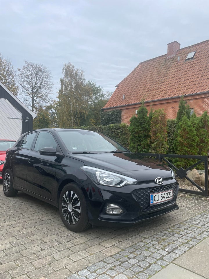 Hyundai i20 1,25 Trend 5d