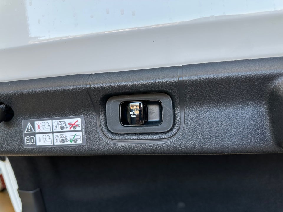 Mercedes EQE350 AMG Line 4d