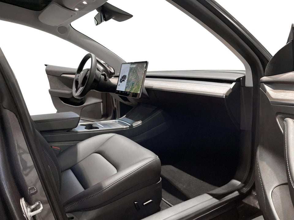 Tesla Model 3 Standard Range+ RWD 4d