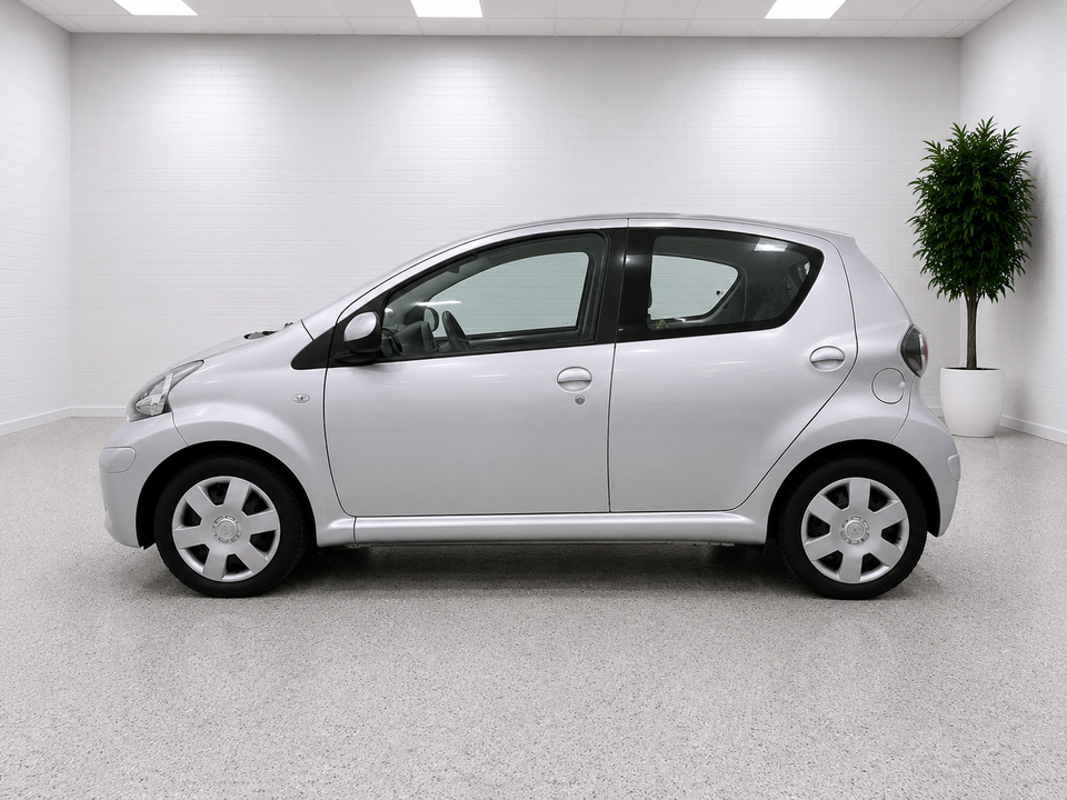 Toyota Aygo 1,0 Plus Silver Line 5d