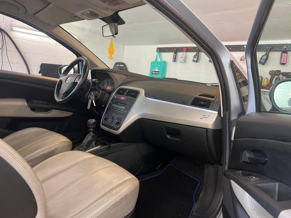 Fiat Punto 1,4 Dynamic 95 3d