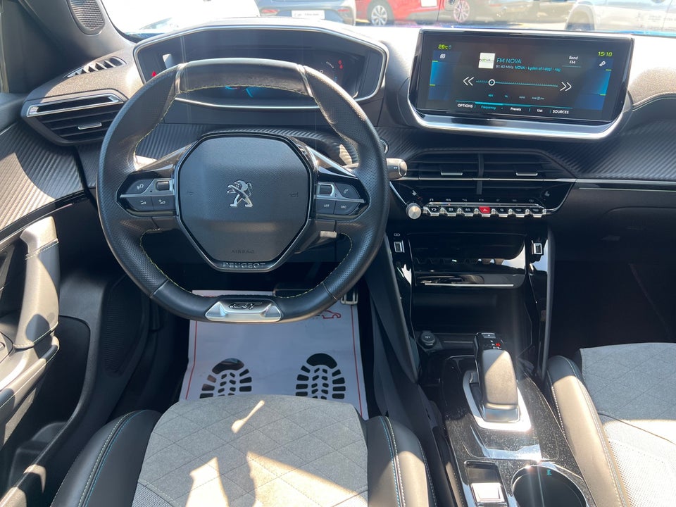 Peugeot e-2008 50 GT Sky 5d