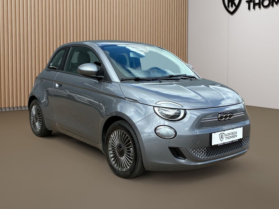 Fiat 500e 42 Icon 3d