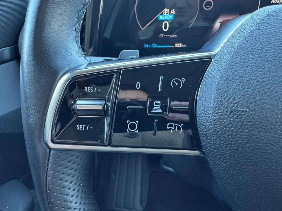 Renault Megane E-Tech 40 Equilibre 5d