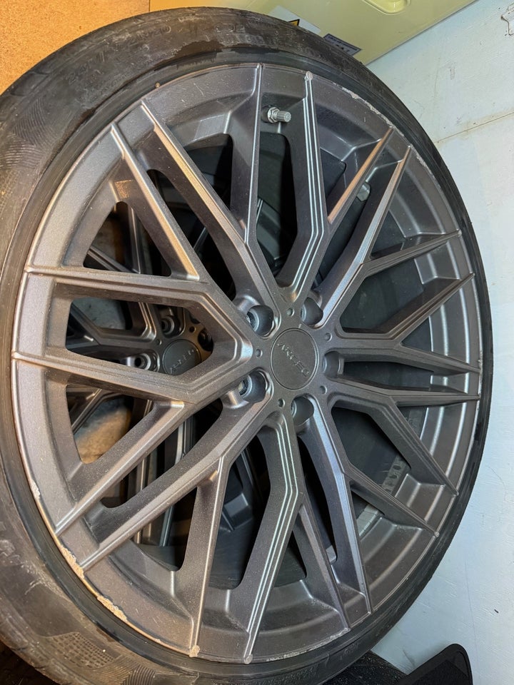 Tesla Model 3 Long Range AWD 4d