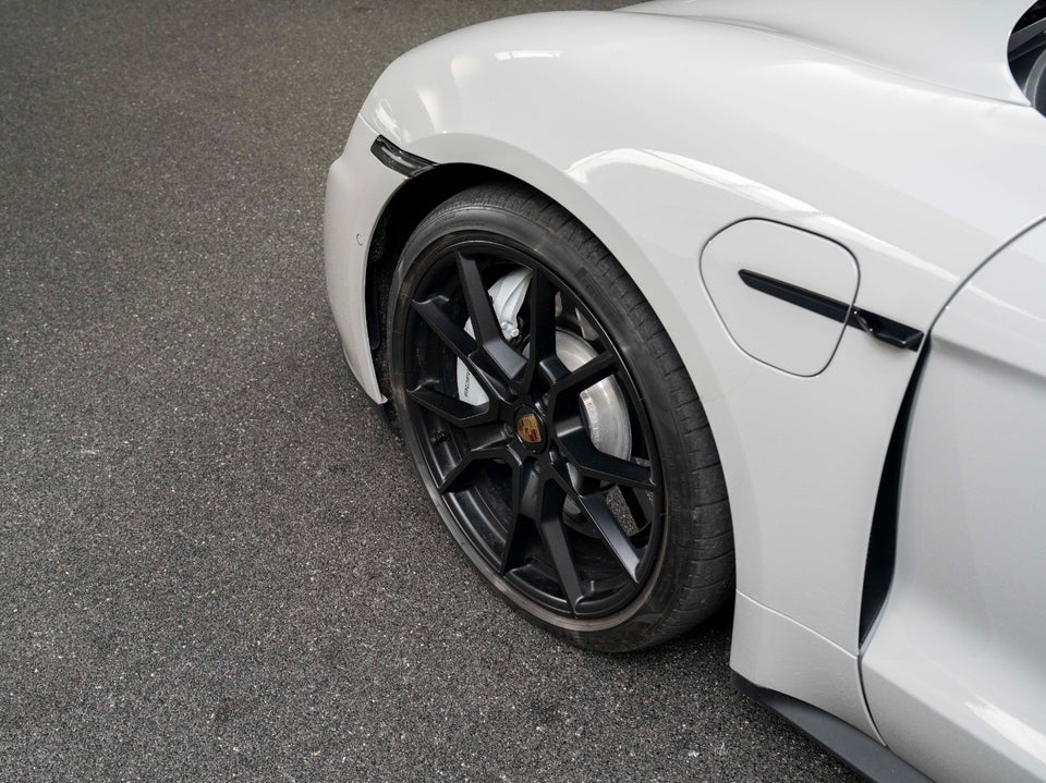 Porsche Taycan GTS Performance+ Sport Turismo 5d
