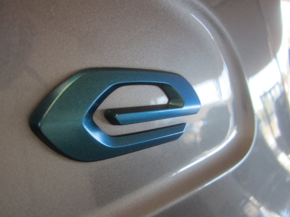 Peugeot e-208 50 Allure 5d
