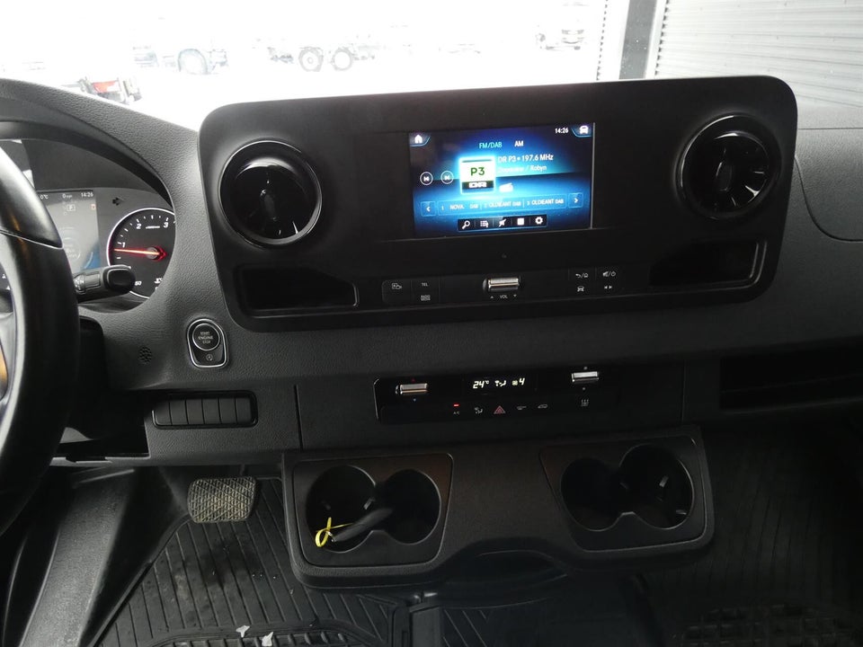 Mercedes Sprinter 317 2,0 CDi A2 Kassevogn aut. RWD