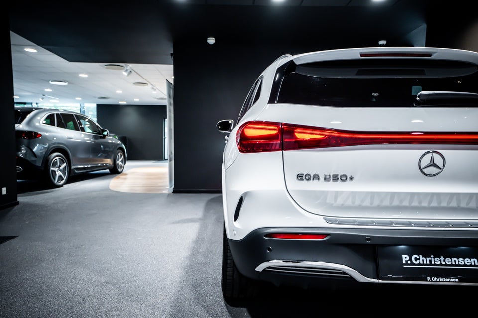 Mercedes EQA250+ AMG Premium 5d
