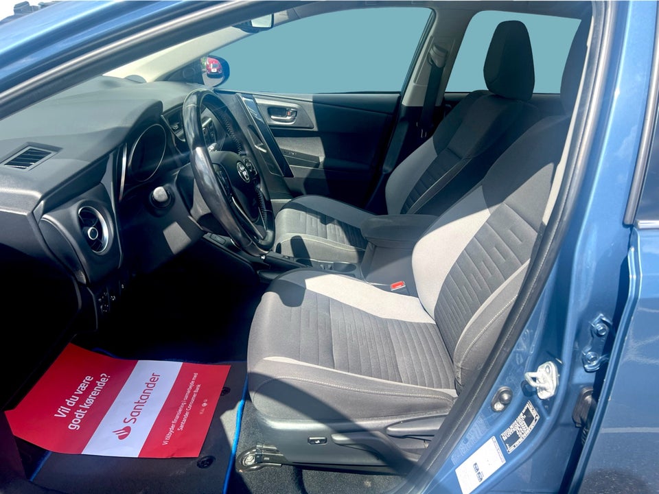 Toyota Auris 1,8 Hybrid H2 Comfort CVT 5d