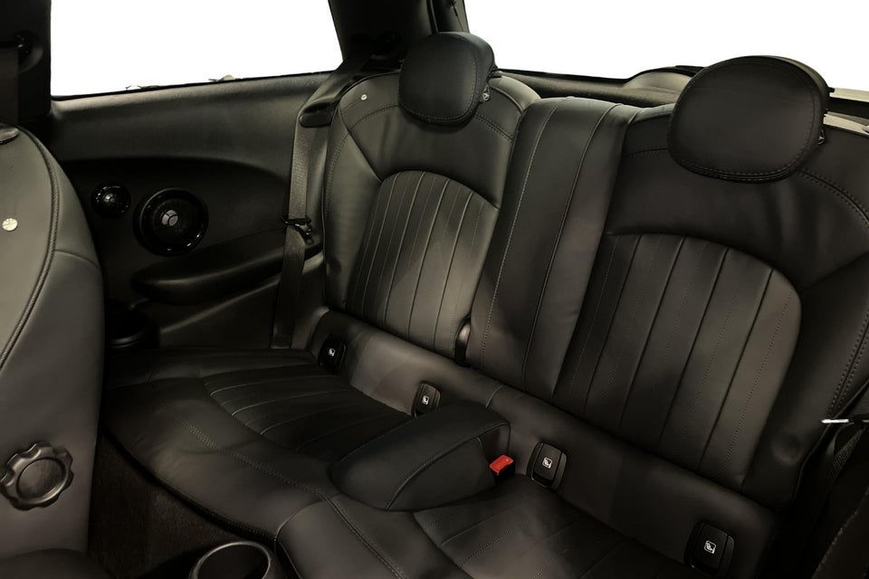 MINI Cooper SE Maximise 3d