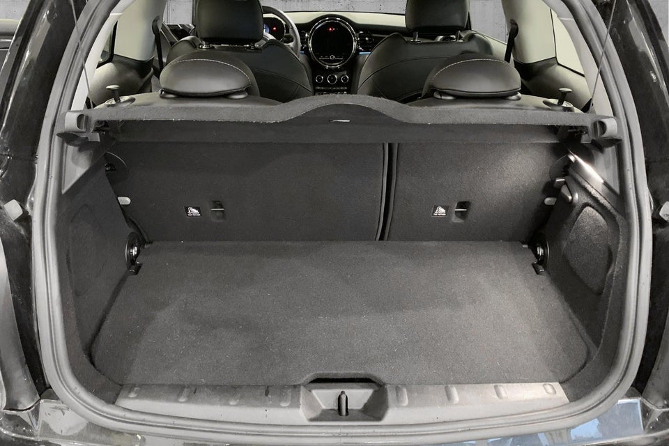 MINI Cooper SE Classic Trim 3d