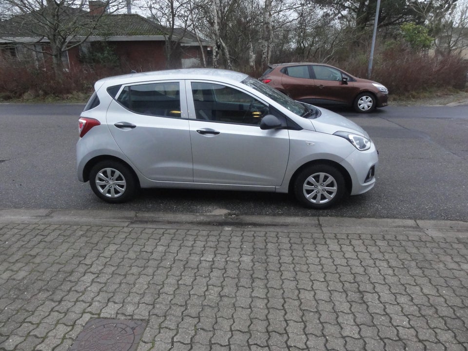 Hyundai i10 1,0 Move 5d