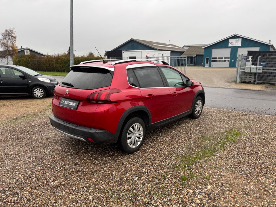 Peugeot 2008 1,6 BlueHDi 100 Allure Sky 5d