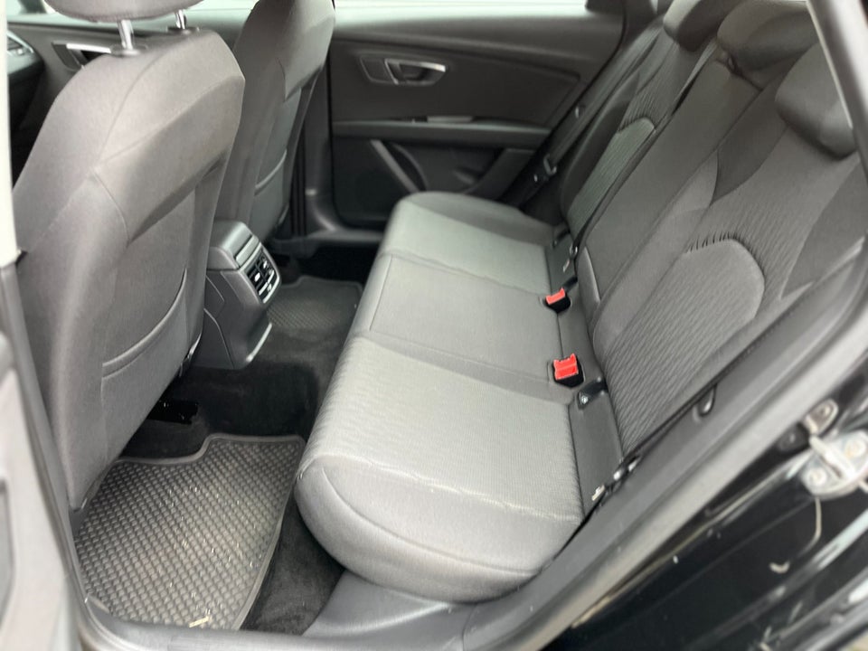 Seat Leon 1,6 TDi 105 Reference ST 5d