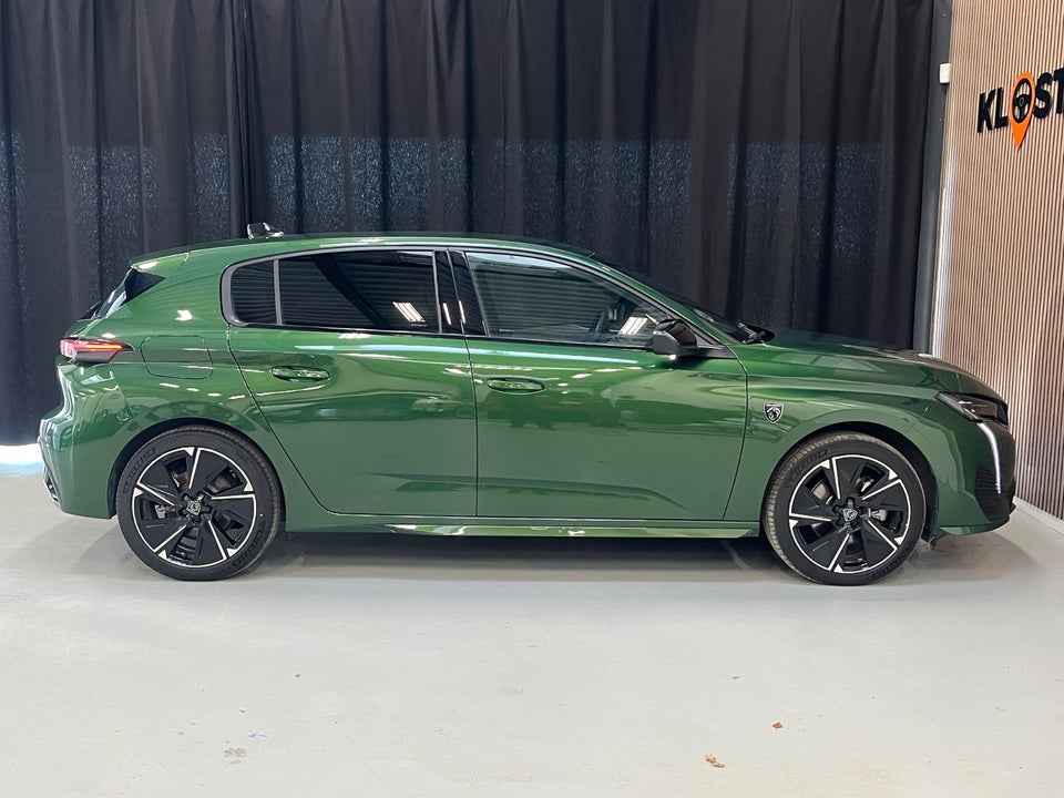 Peugeot e-308 54 GT 5d
