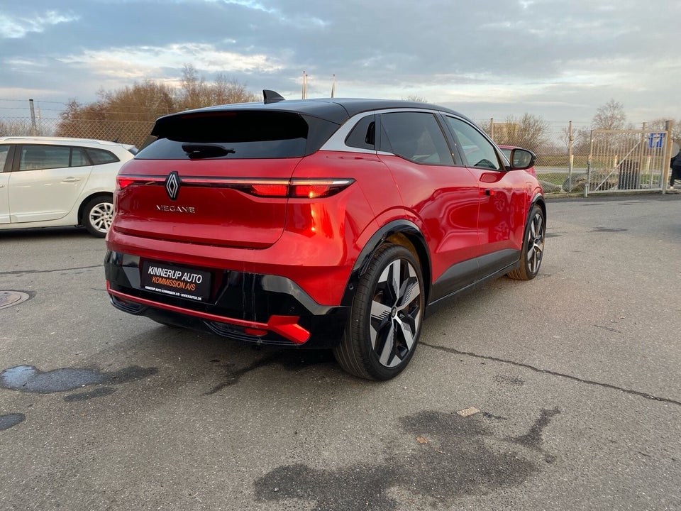 Renault Megane E-Tech 40 Techno 5d