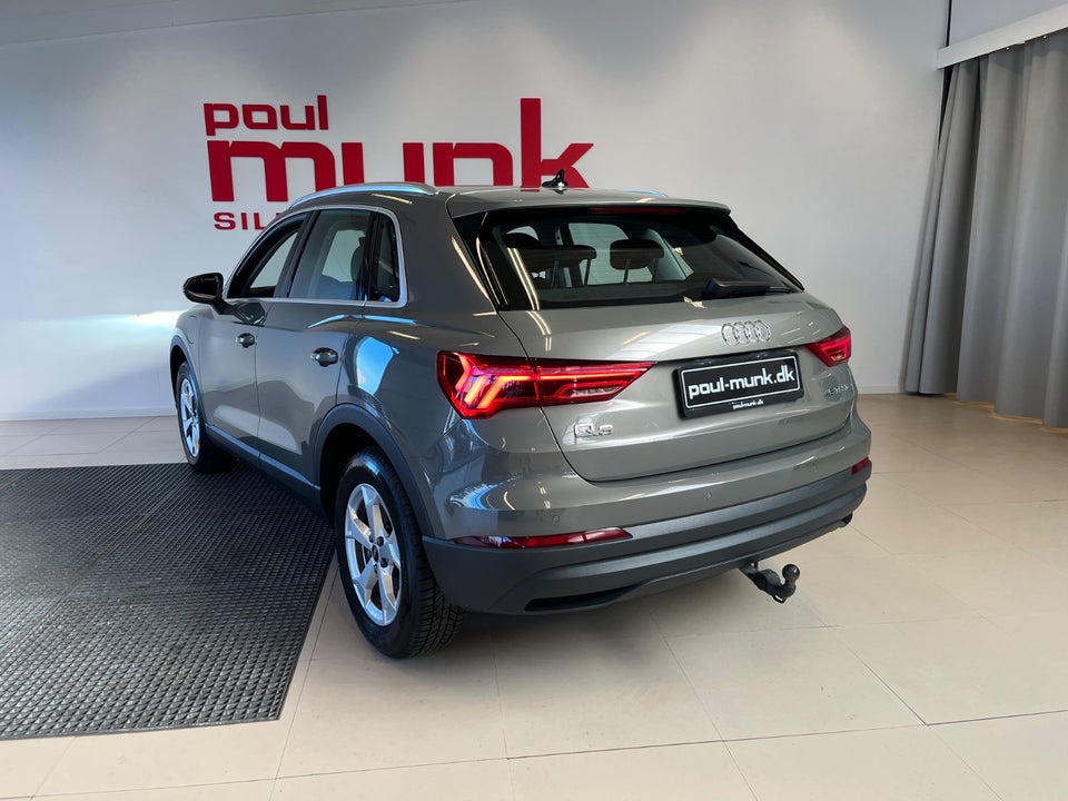 Audi Q3 45 TFSi e Attitude plus S-tr. 5d