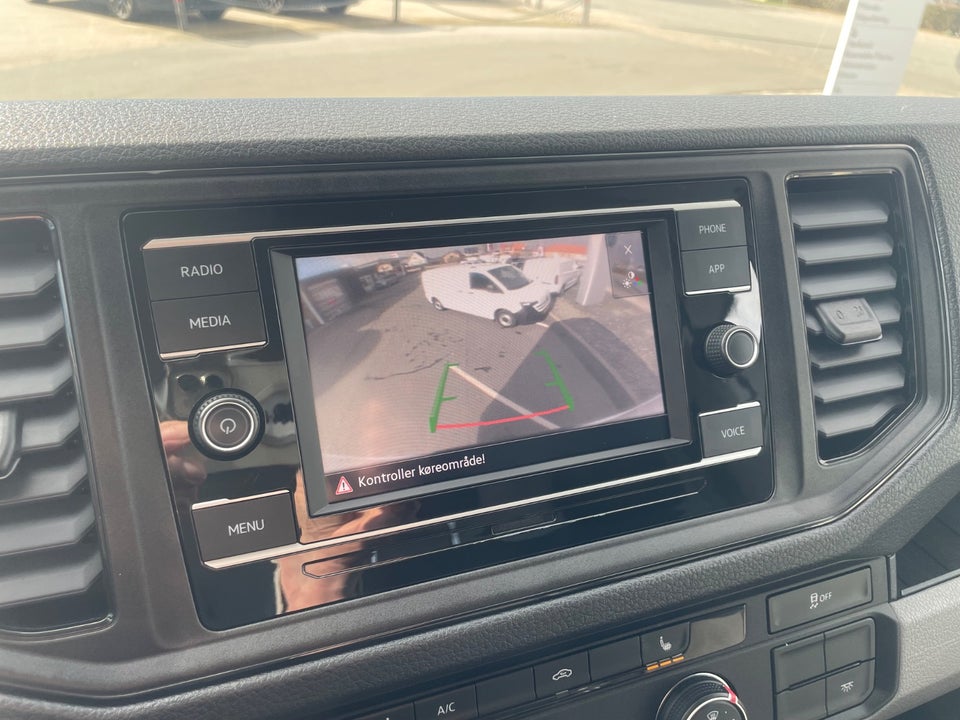 VW Crafter 35 2,0 TDi 177 Kassevogn L3H2