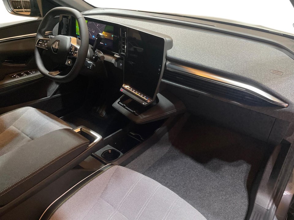 Renault Megane E-Tech 60 Techno+ 5d