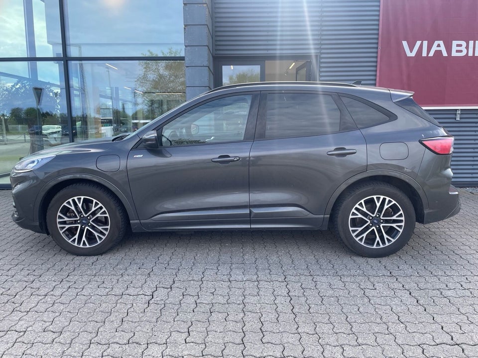 Ford Kuga 2,5 PHEV ST-Line X CVT 5d