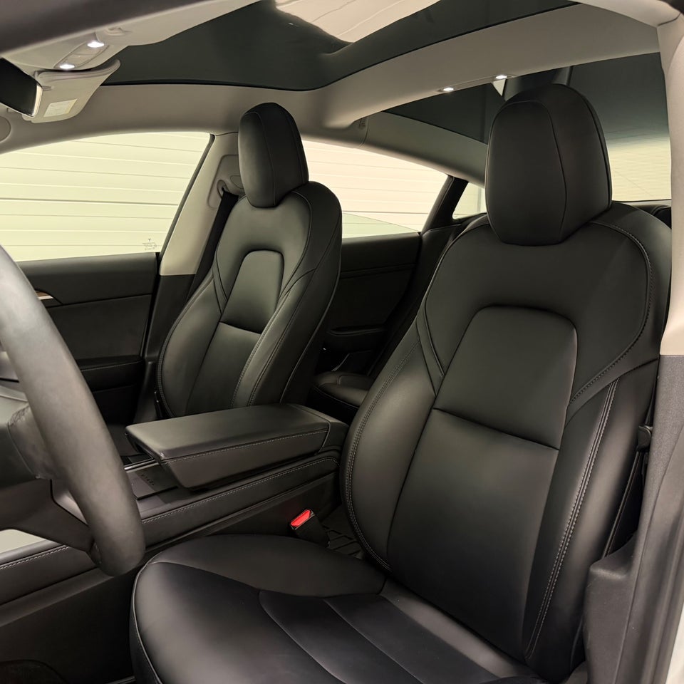 Tesla Model 3 Long Range AWD 4d