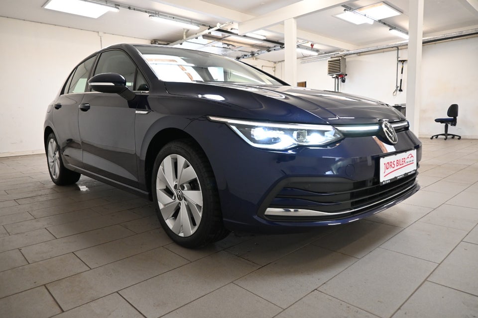 VW Golf VIII 1,5 eTSi 150 Style DSG 5d