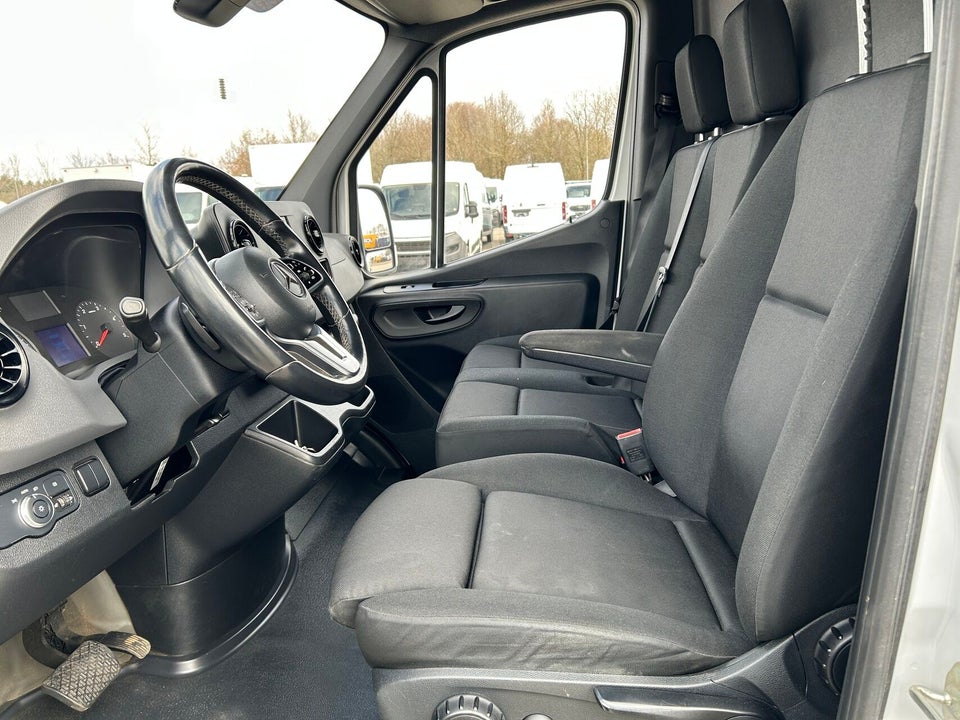 Mercedes Sprinter 215 2,0 CDi A2 Kassevogn aut. FWD