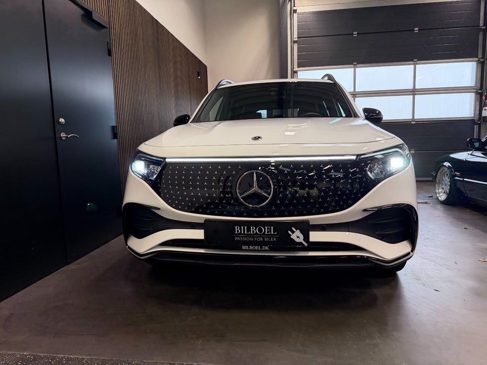 Mercedes EQB300 AMG Premium 4Matic 5d