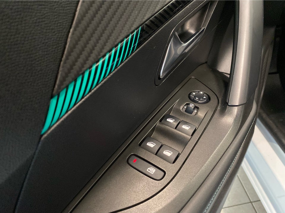 Peugeot e-2008 50 Allure Pack 5d