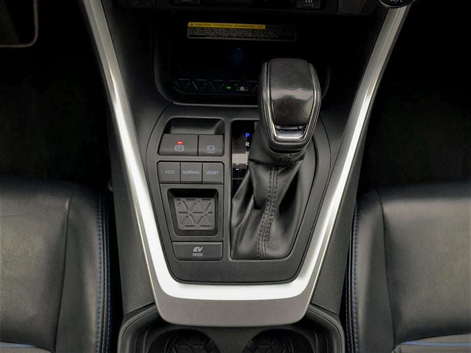 Toyota RAV4 2,5 Hybrid H3 Business MDS 5d