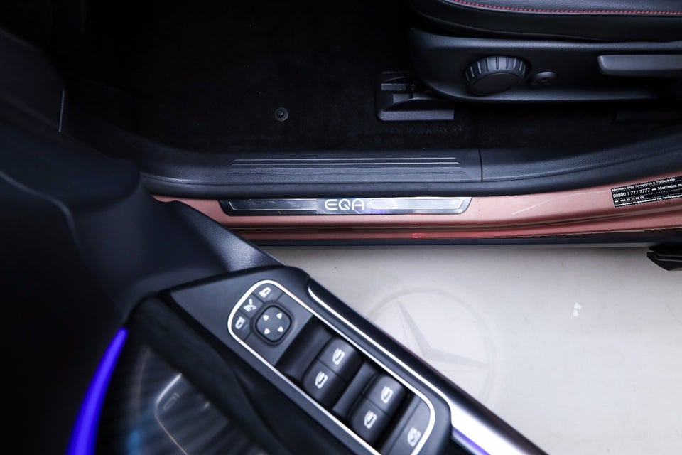 Mercedes EQA300 AMG Line 4Matic 5d