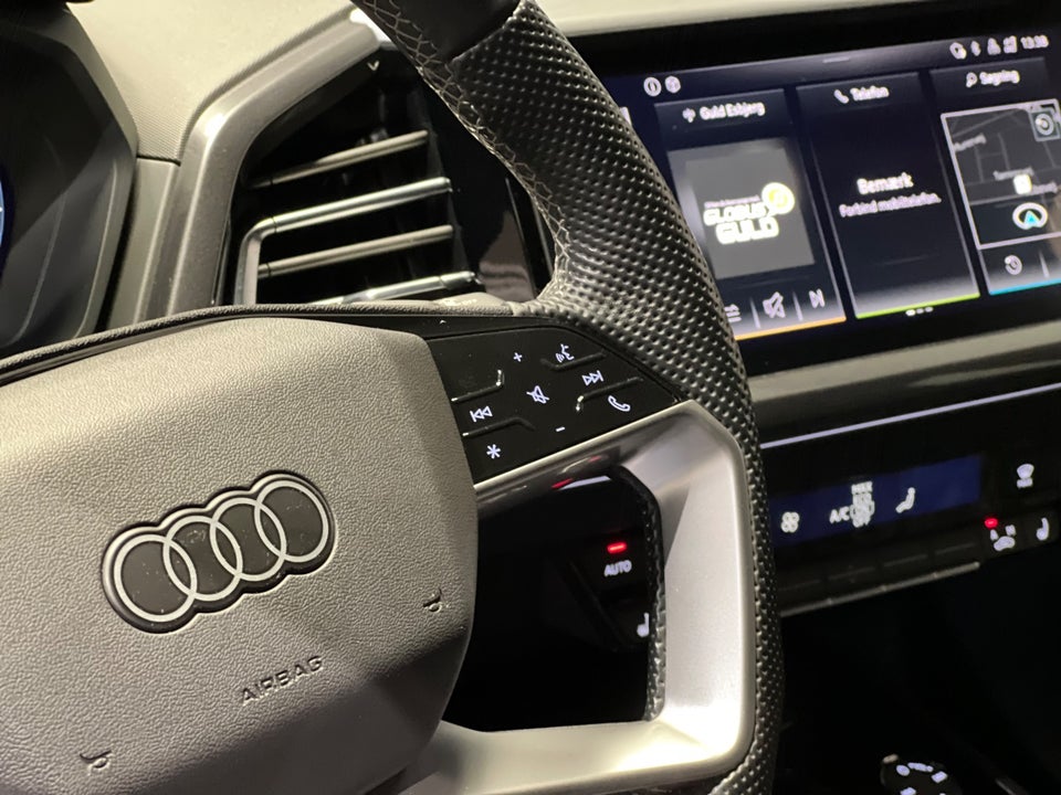 Audi Q4 e-tron 50 S-line quattro 5d