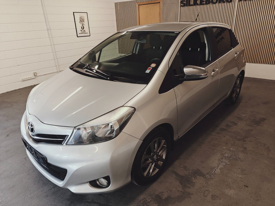 Toyota Yaris 1,0 VVT-i T2 Air Touch 5d