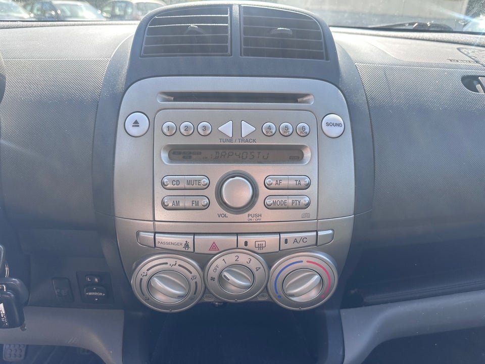 Subaru Justy 1,0  5d