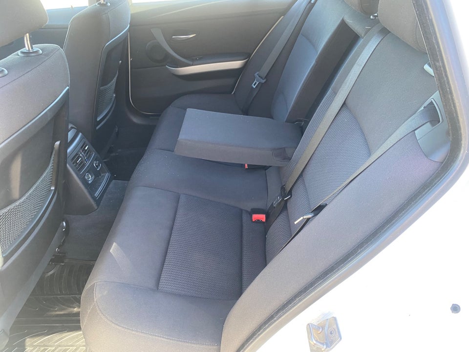 BMW 318d 2,0 Touring Steptr. 5d