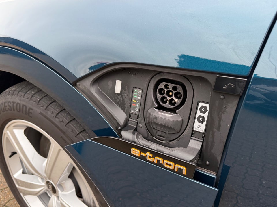 Audi e-tron 55 Advanced Prestige quattro 5d