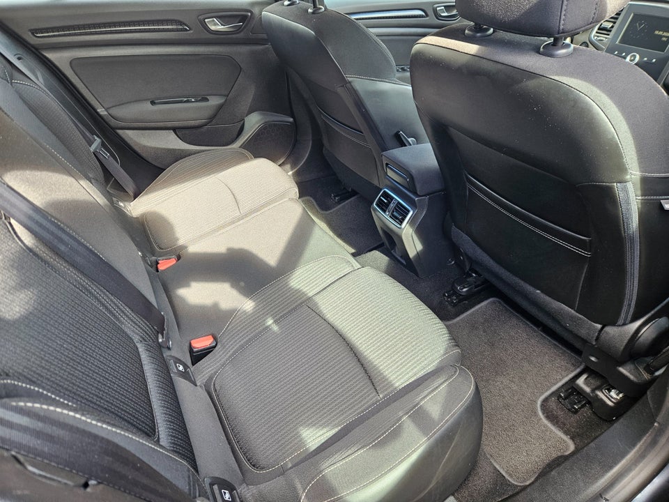Renault Megane IV 1,2 TCe 100 Zen Sport Tourer 5d