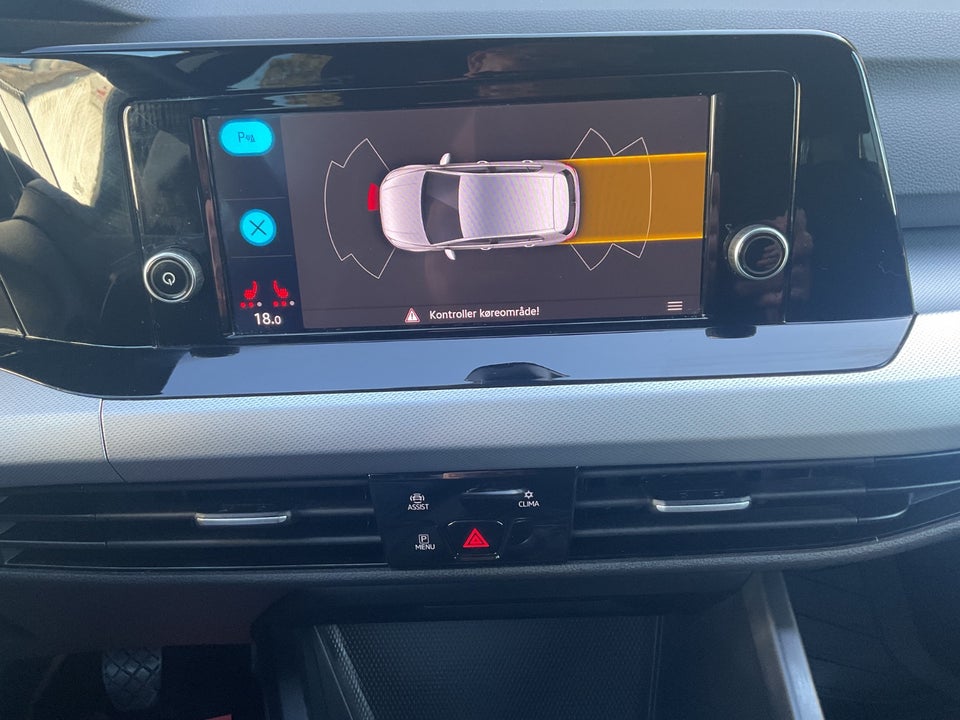 VW Golf VIII 1,0 TSi 110 5d