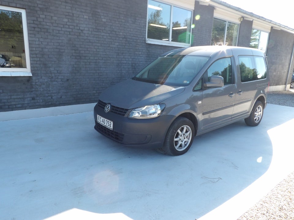 VW Caddy 1,6 TDi 75 Trendline BMT 5d