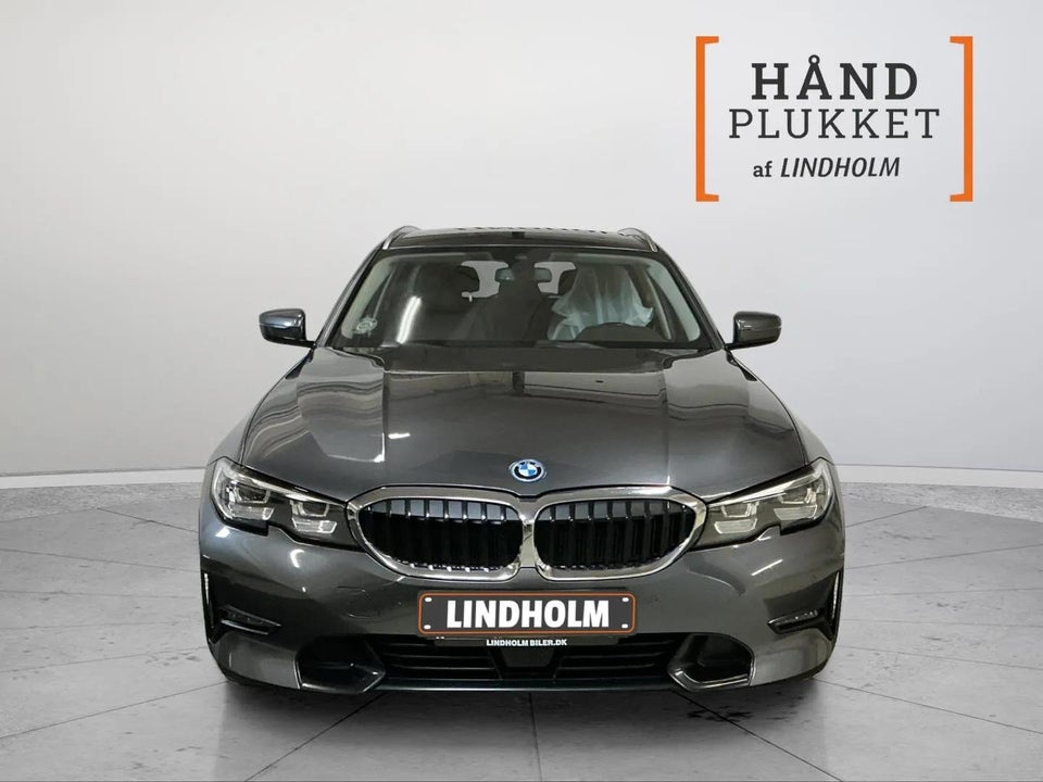 BMW 330e 2,0 Touring Sport Line aut. 5d