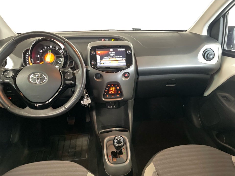 Toyota Aygo 1,0 VVT-i x-pression x-shift 5d