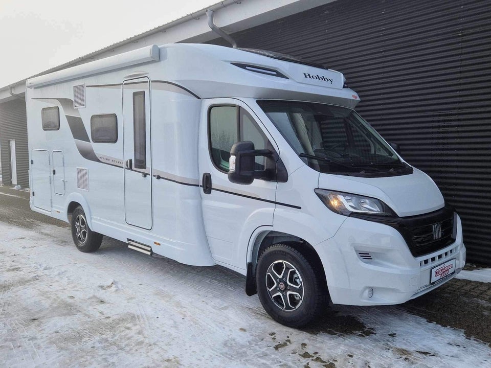 Hobby Optima De Luxe T65 GE 2,2 aut. 3d