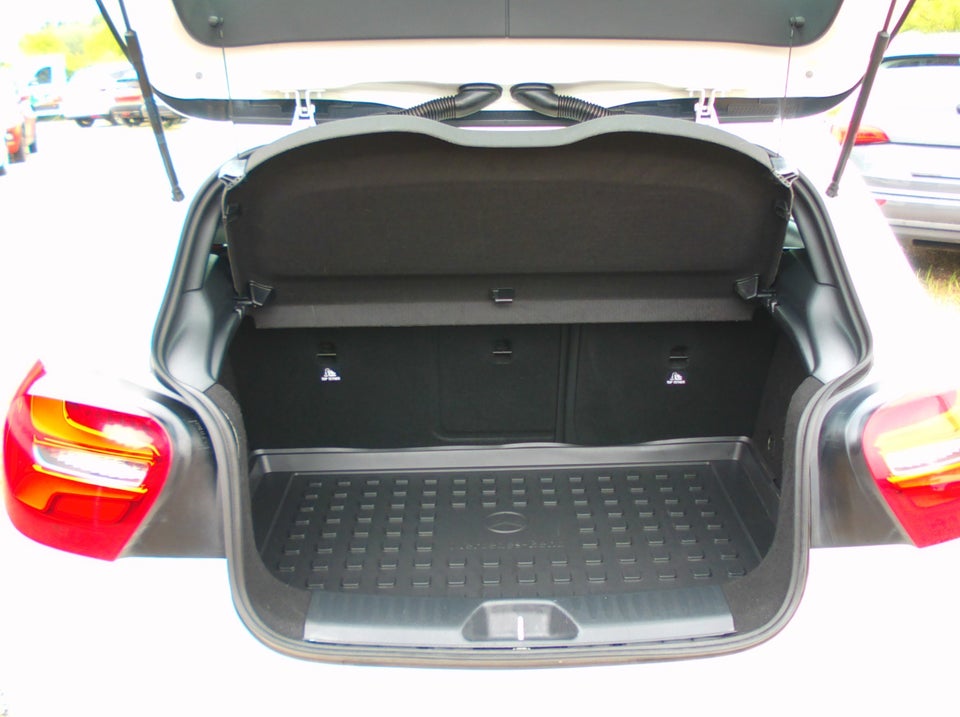 Mercedes A180 d 1,5 AMG Line aut. 5d