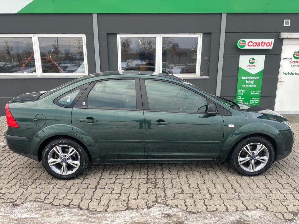 Ford Focus 1,6 Ti-VCT Ghia 5d