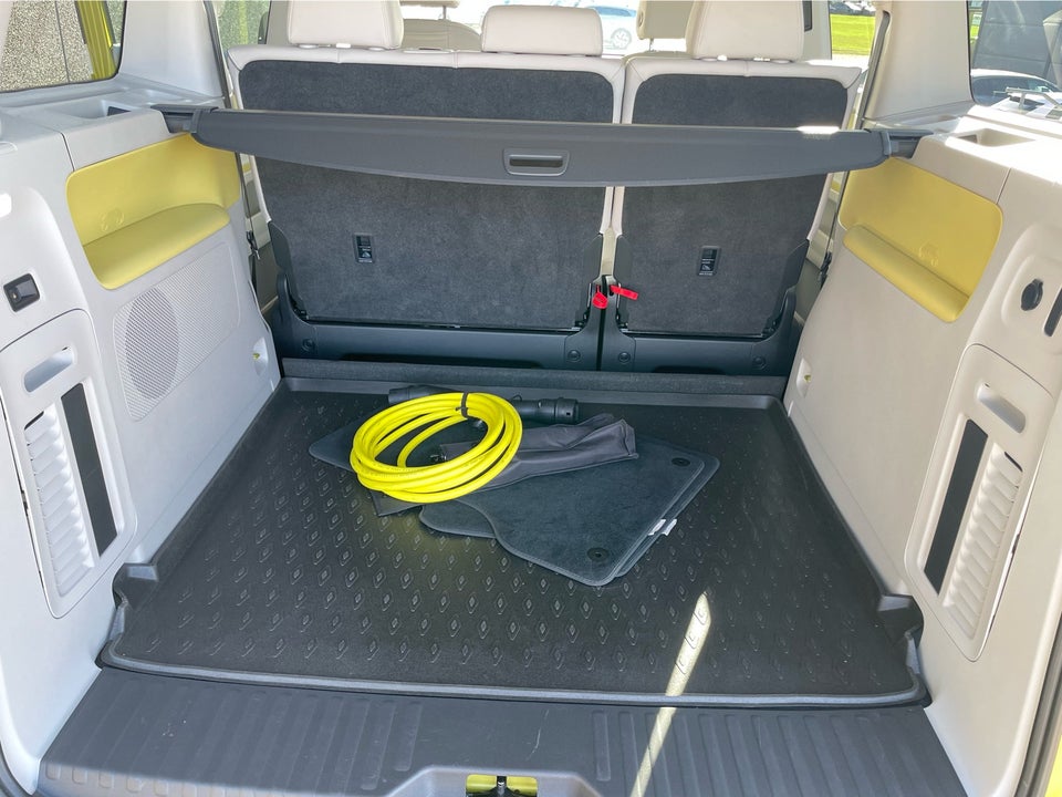 VW ID.Buzz 77 Pro SWB 5d