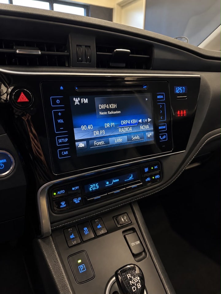 Toyota Auris 1,8 Hybrid H2 Comfort CVT 5d