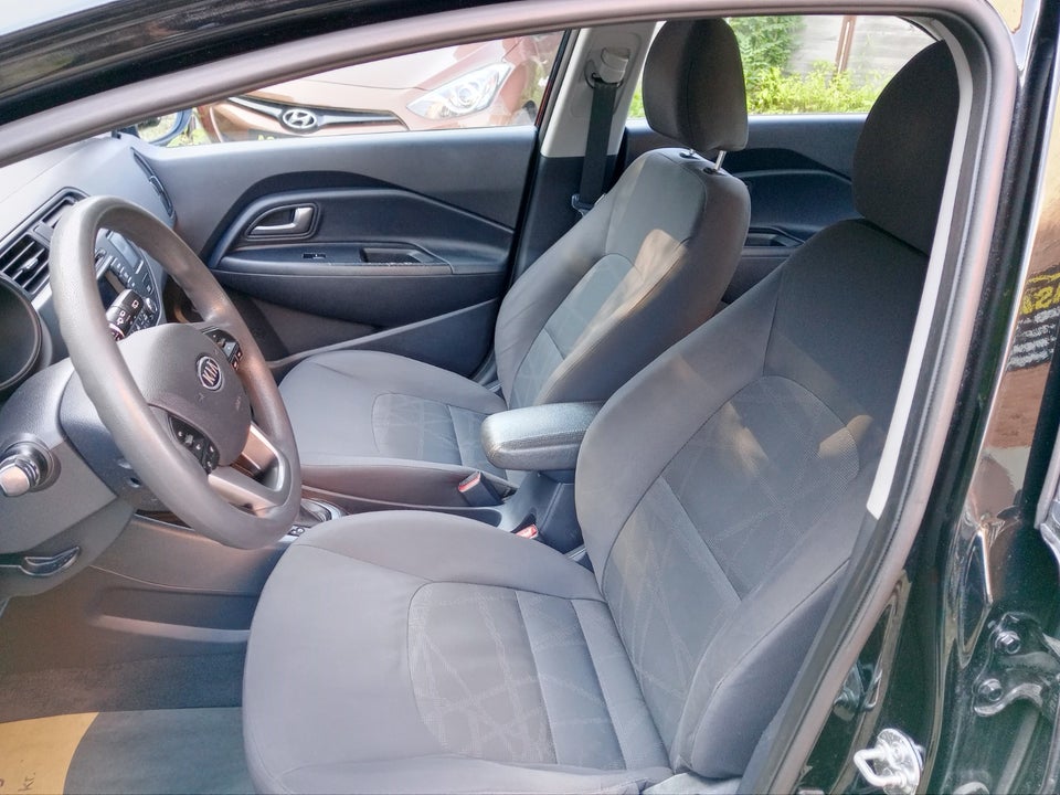 Kia Rio 1,4 CVVT Active aut. 5d