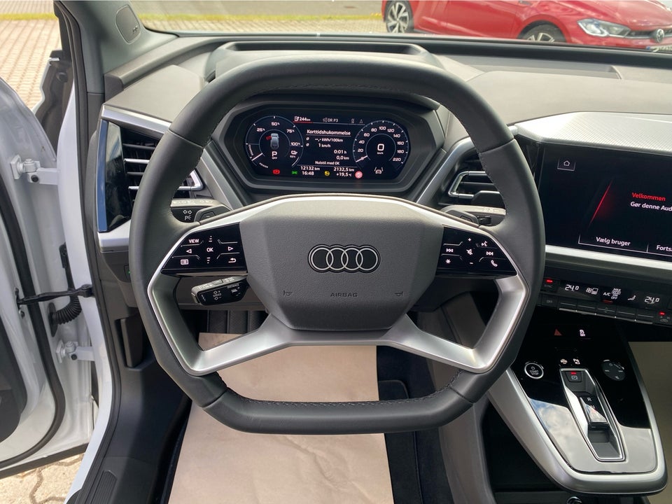 Audi Q4 e-tron 40 Attitude 5d